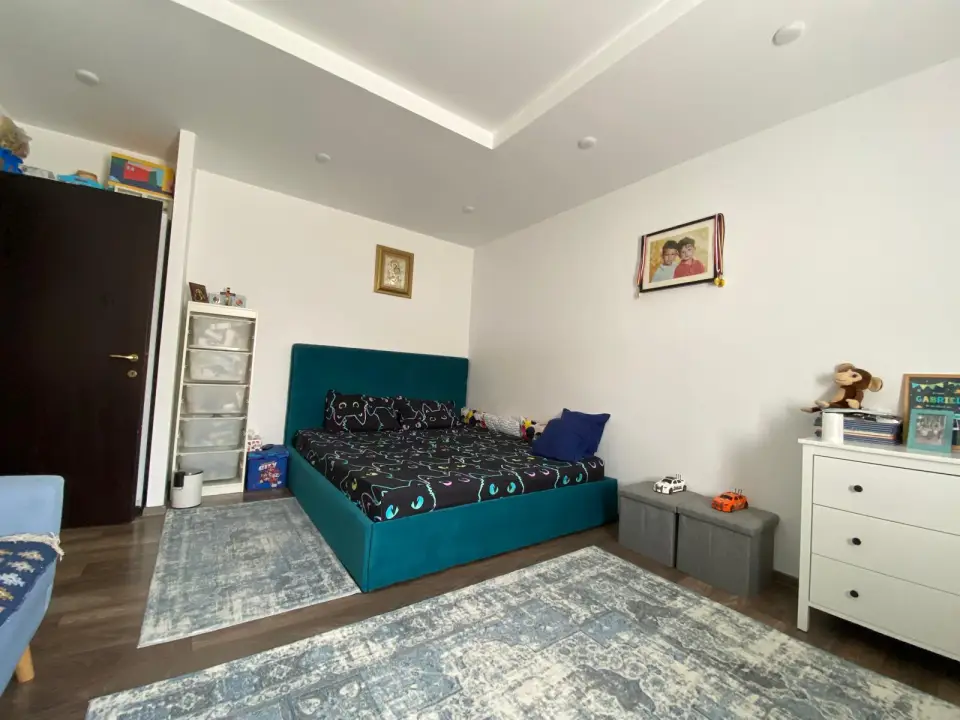 casa de vânzare în Moara Vlăsiei, Ilfov - spațiu generos cu vederi spre lac - imaginea 7